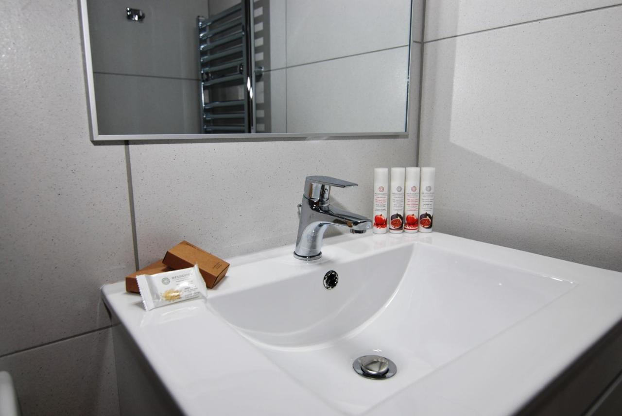 Brand New Cozy Basement Apartment Argostoli  Eksteriør billede
